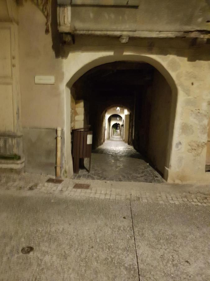 39 Tour De Ville Monflanquin Exterior foto
